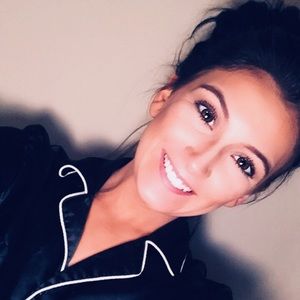 Meet your Posher, Alyssa